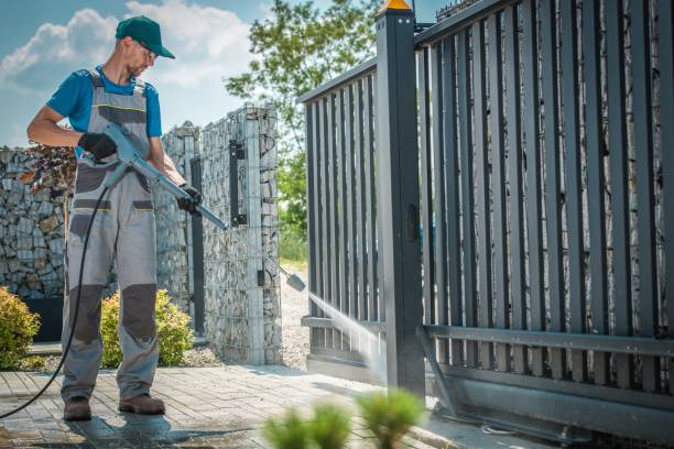 Best Animal Enclosure Cleaning  in , MA